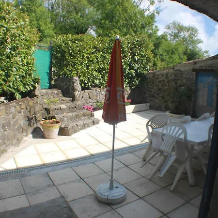 Ecureuil 2 * Saint-Priest (Ardeche)